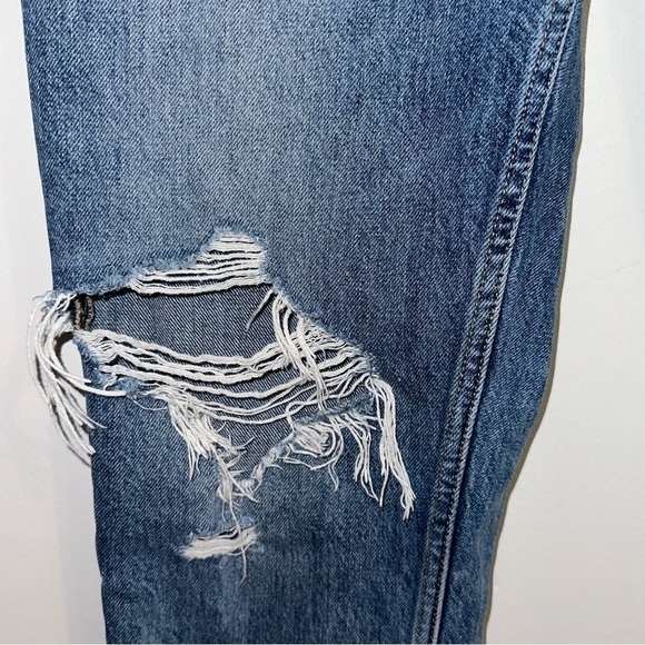 EVERLANE Women's 27 Regular Distressed Frayed Hem Blue Crop The Cheeky Jean - Picture 4 of 10